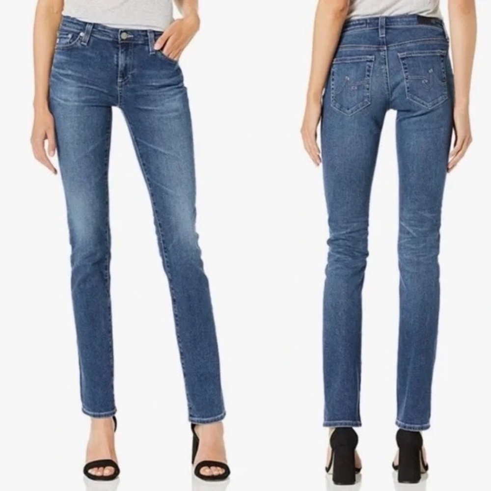 AG The Harper Essential Straight -- light wash